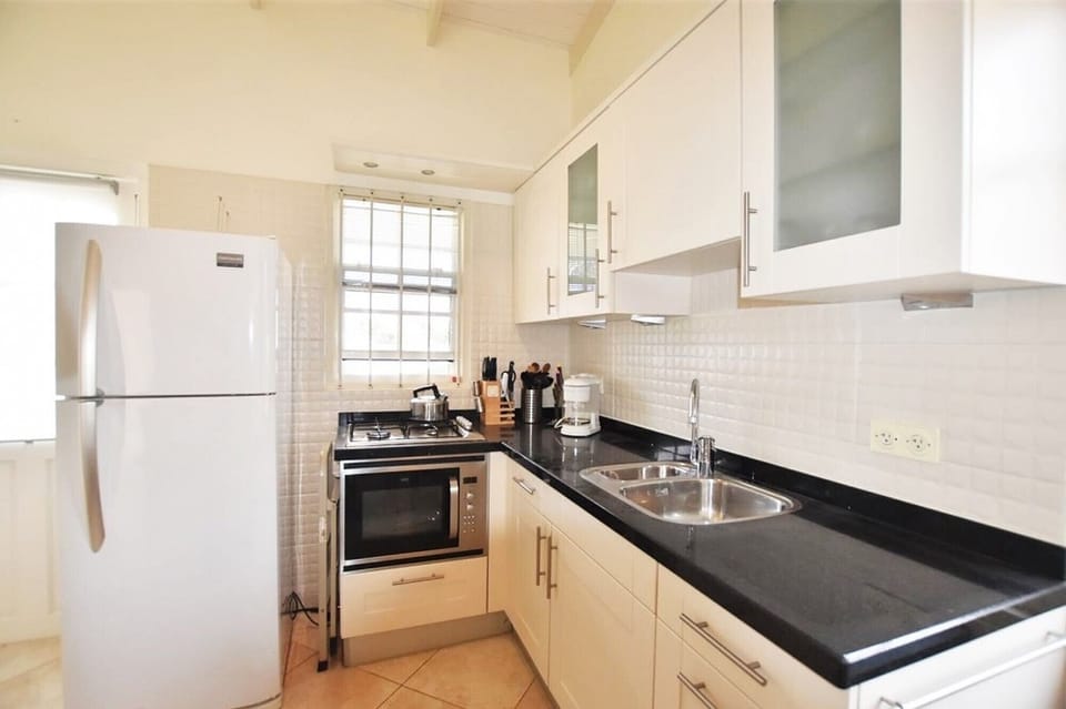 Seru Coral Resort - Bungalow Koraaltje b14 - fully equipped kitchen