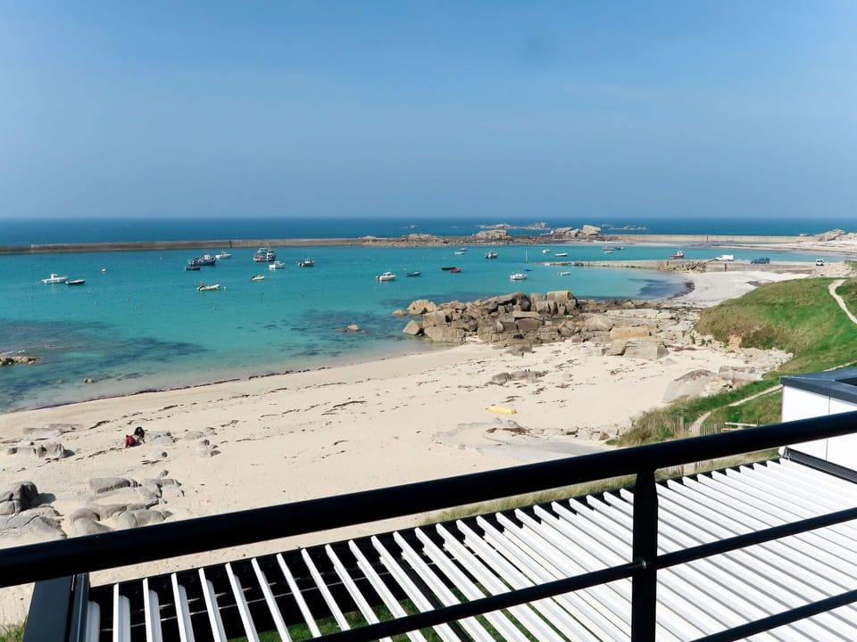 Sea, Beach, Shore, Ocean, Coast, Vacation, Sky, Azure, Turquoise, Coastal And Oceanic Landforms