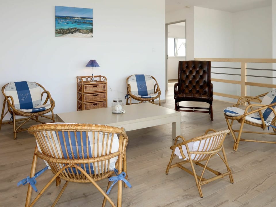 Furniture, Room, Blue, Table, Interior Design, Chair, Property, Floor, Living Room, Coffee Table