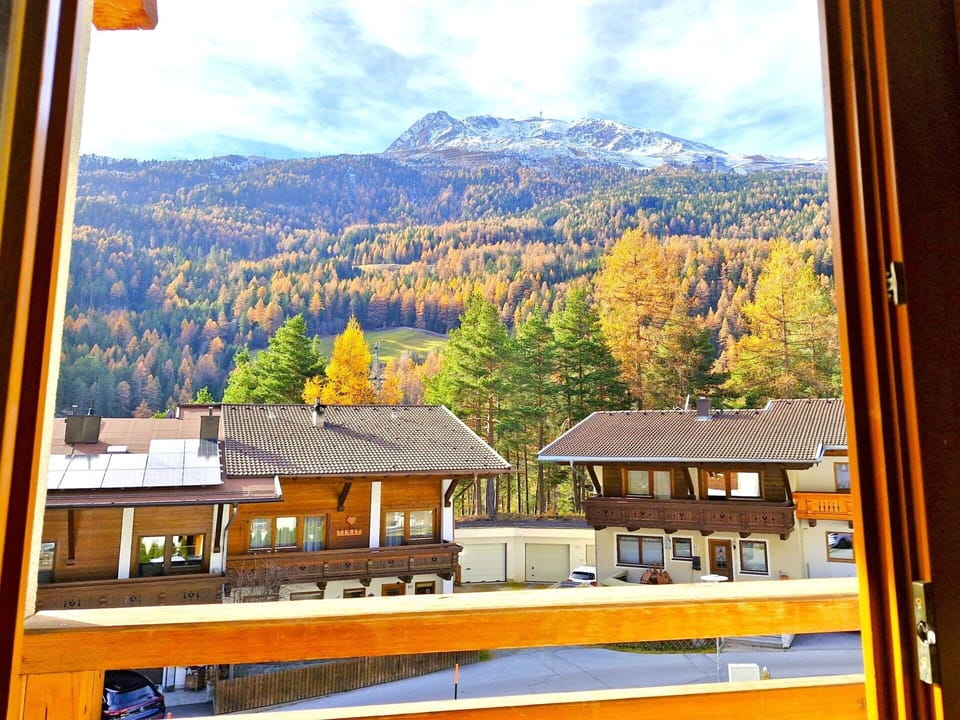 Mountain Range, Valley, Mountain Village, Alps, Larch