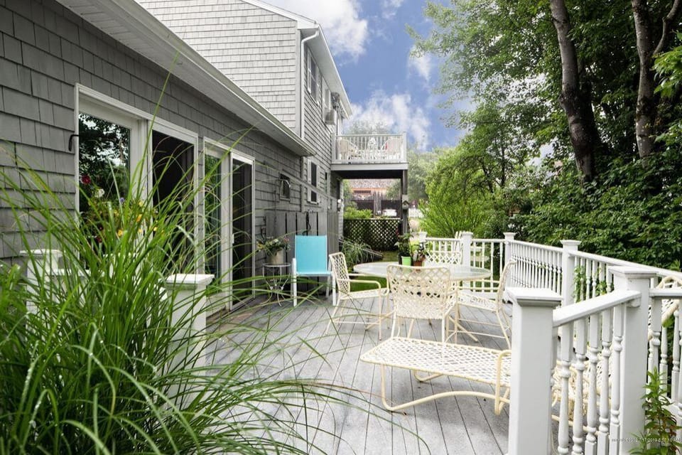 Deck with seating and Outdoor Shower