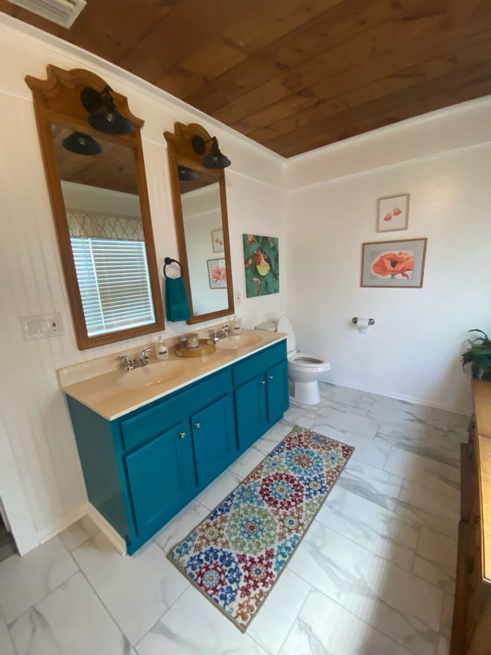 Ensuite Master Bathroom 