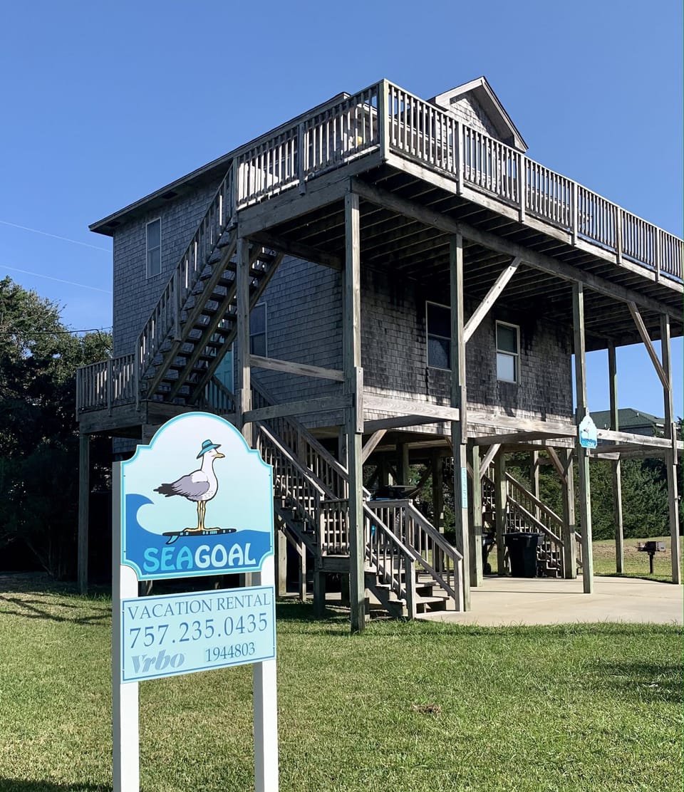 SeaGoal Surf Cottage....hear the waves crashing from the deck or bed. 