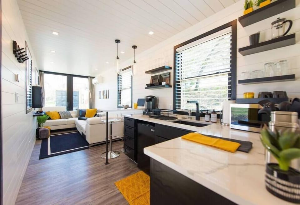 Striking Decor