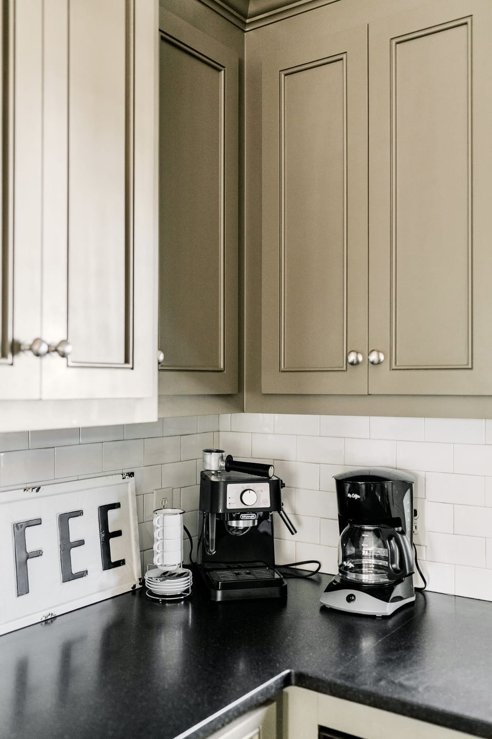 DeLonghi espresso & coffee makers, coffees, creamer, sweeteners-all you need! 