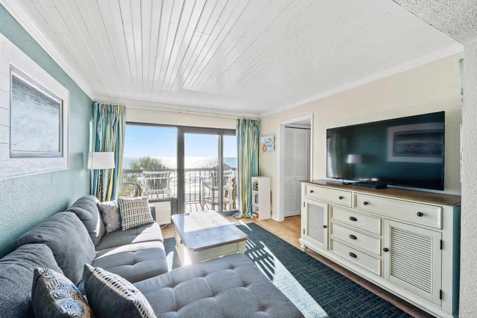 We welcome you to come make yourself at home in unit 303 of The Savoy.