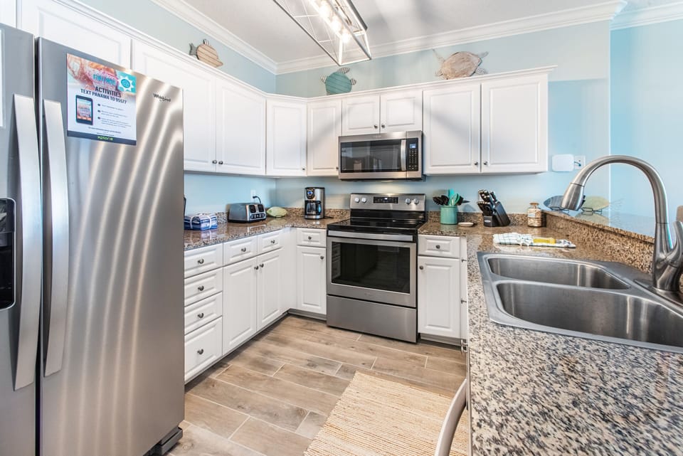 Kitchen has everything you need