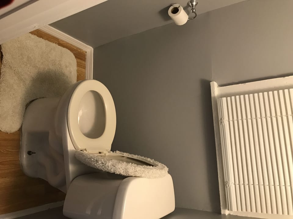 A home away from home! Apartment in Payne-Phalen