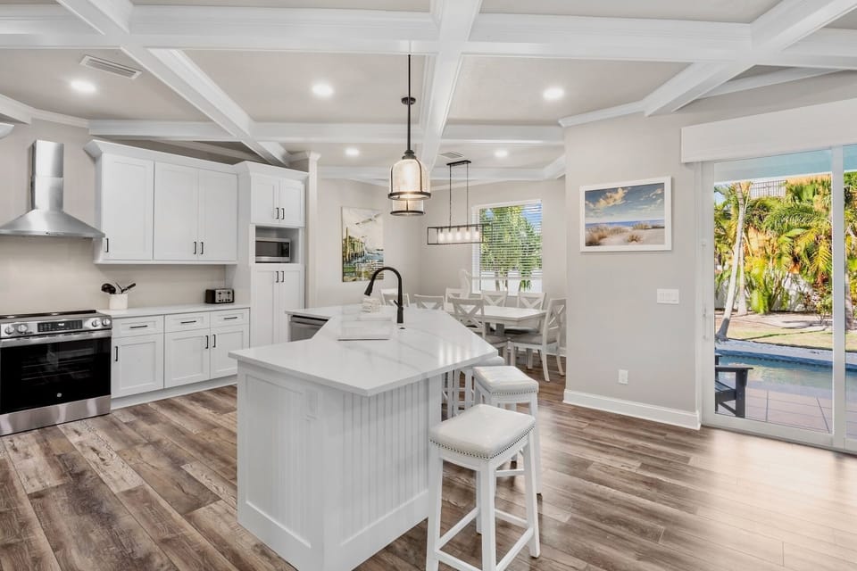 Kitchen, Breakfast Bar