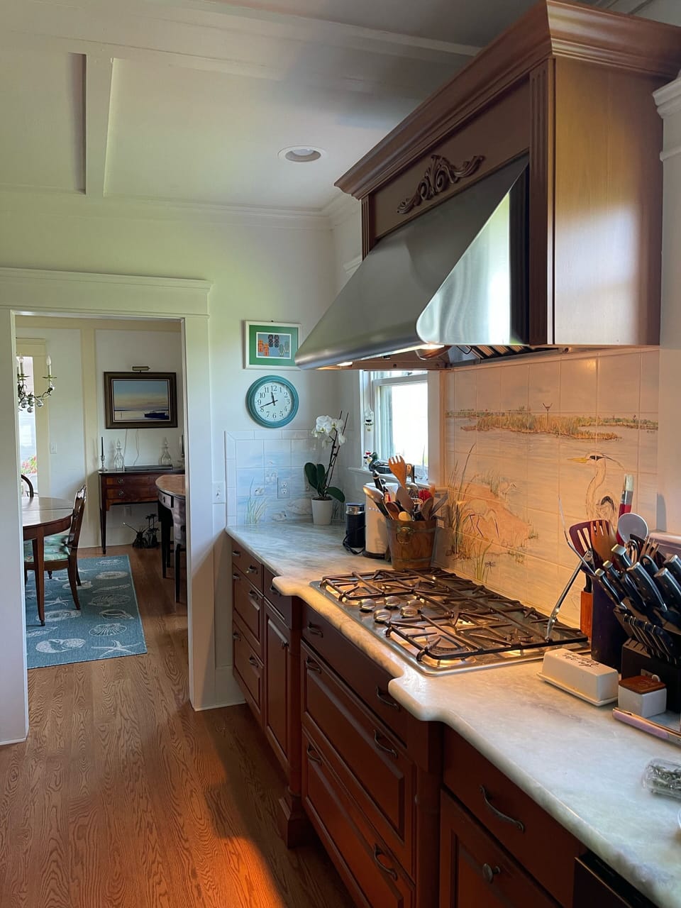 Large eat in kitchen