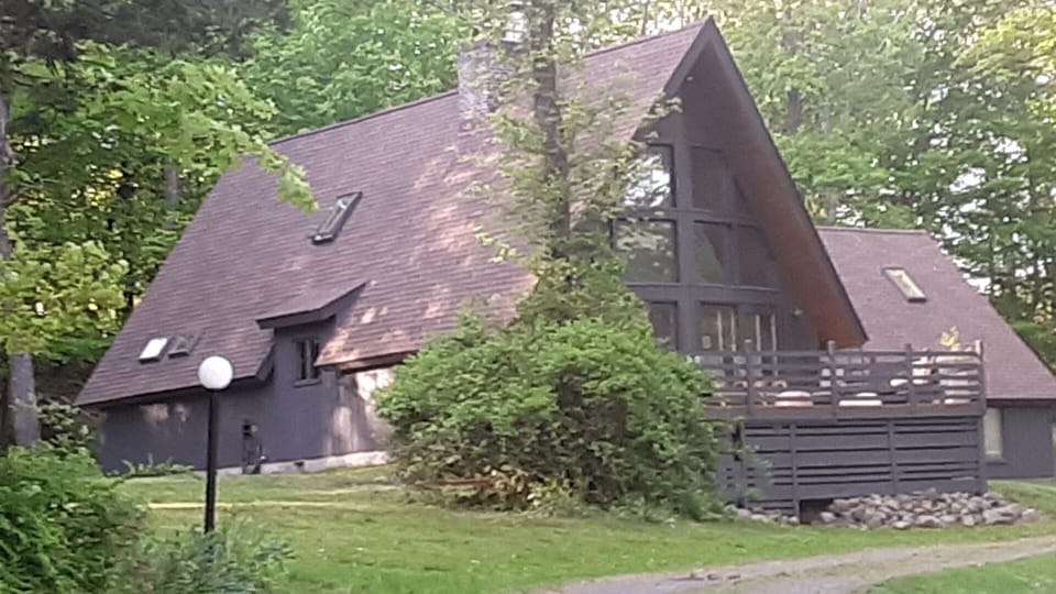 Secluded but only minutes from New Paltz, High Falls and Accord. 