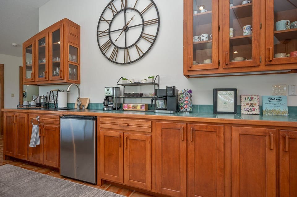 Coffee and Wet Bar