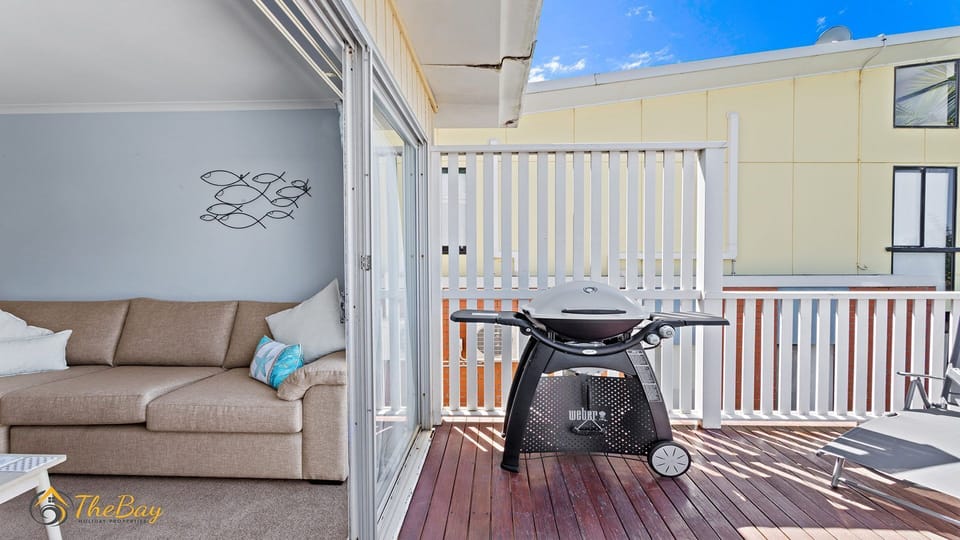 Rear Deck w BBQ