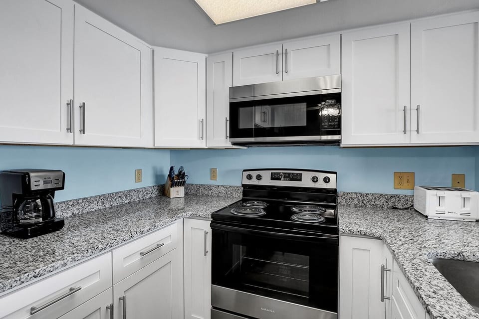 Kitchen (2)