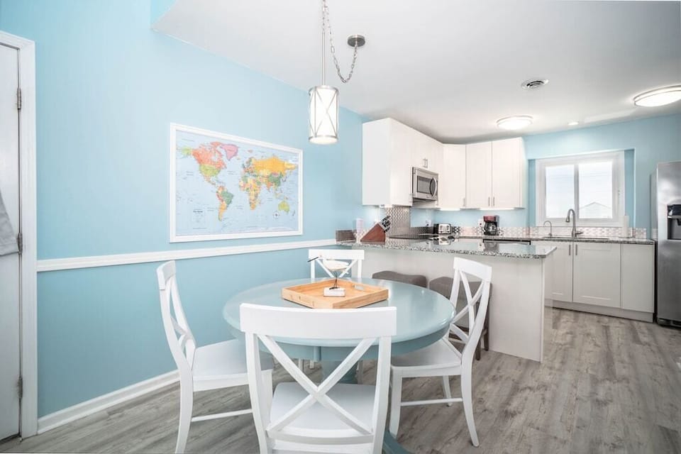 Open concept dining and kitchen