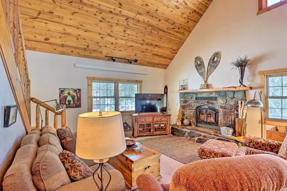 Lead Vacation Rental | 2BR | 2BA | Step-Free Access | 1,000 Sq Ft