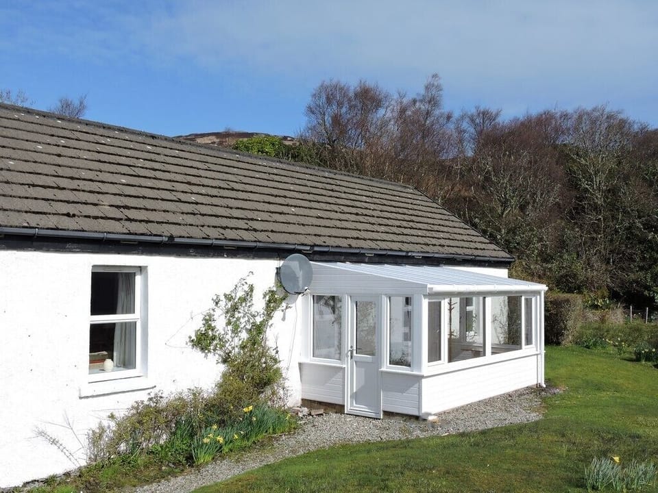 Sun room ideal for watching deer, red squirrels etc that come to visit