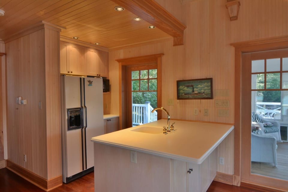 Boathouse kitchen