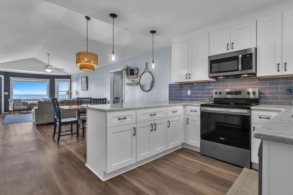 Dining / Kitchen - North