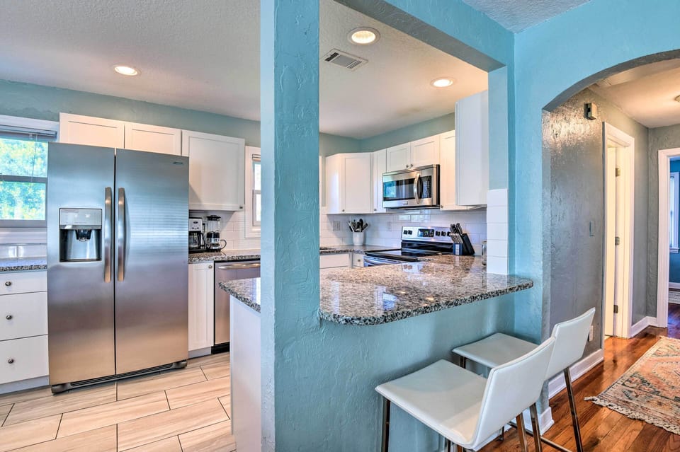 Kitchen | 1st Floor | Cooking Basics | Drip Coffee Maker | Knife Set