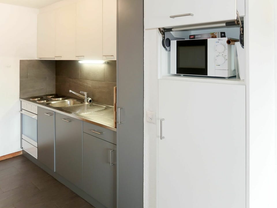 Room, Property, Kitchen, Countertop, Furniture, Cabinetry, Major Appliance, Building, Kitchen Appliance, Home Appliance