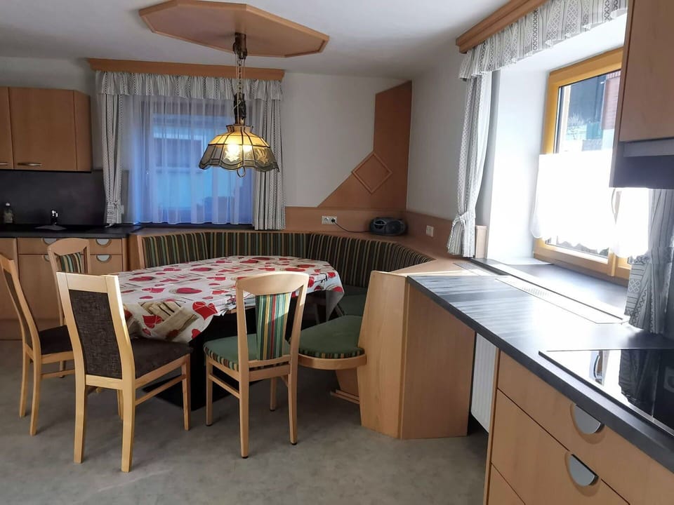 Furniture, Table, Window, Wood, Curtain, Cabinetry, Chair, Lighting, Interior Design, Floor