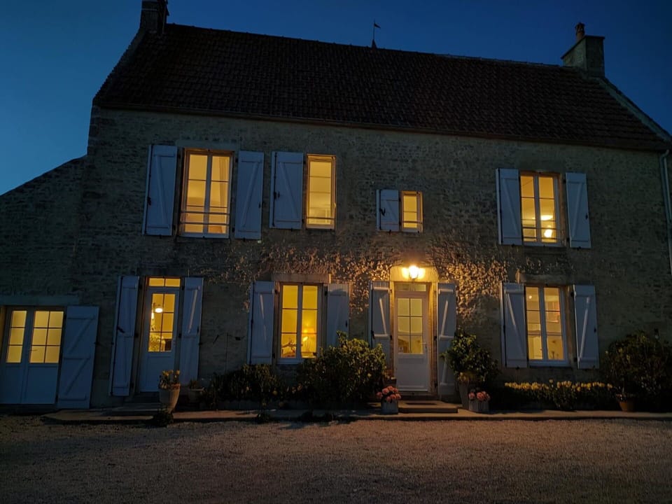 Plant, Window, Sky, Building, Door, House, Facade, Cottage, Tints And Shades