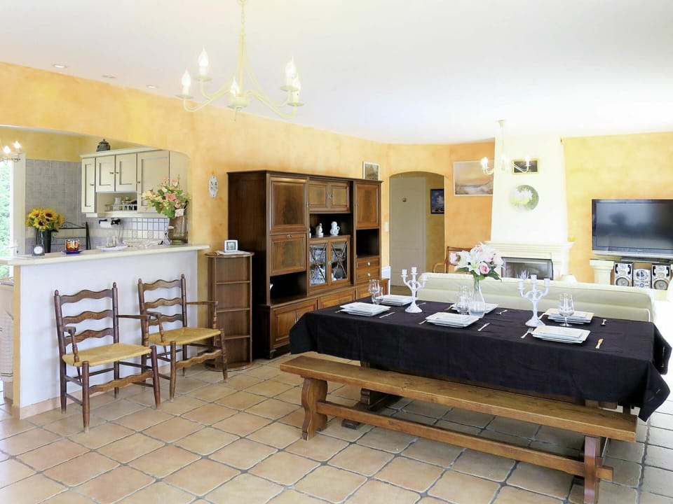 Furniture, Property, Table, Cabinetry, Building, Picture Frame, Wood, Comfort, Interior Design, Television