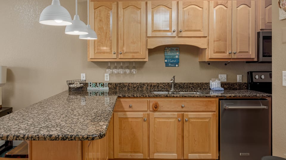 Fully stocked kitchen, just like home!