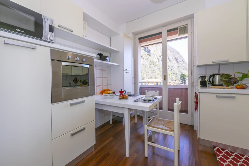 Kitchen and dining area