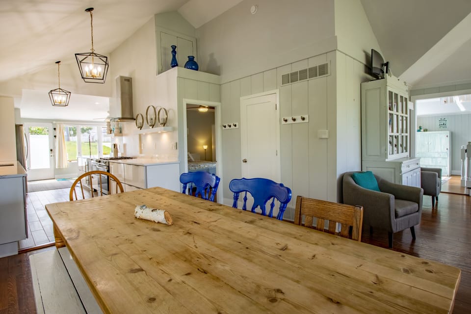 Main Level | Dining Room