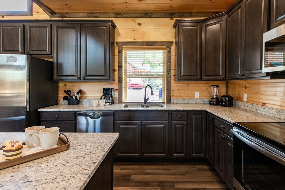 Spacious kitchen with all your essentials