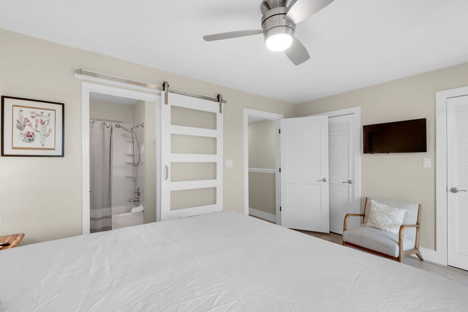 Guest bedroom suite with flat screen TV