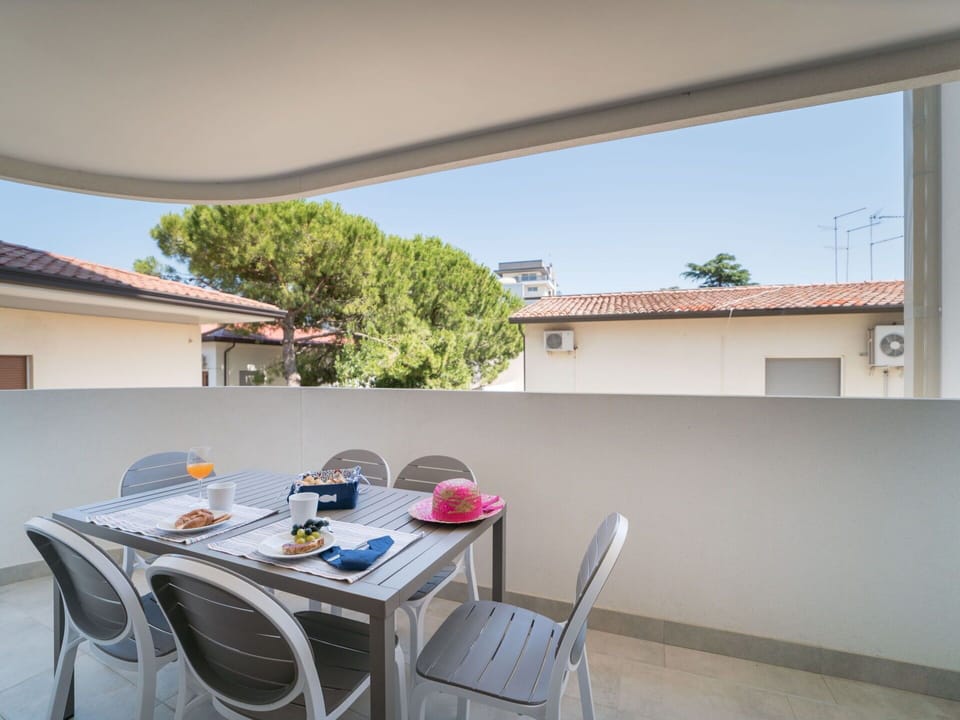 Table, Building, Property, Furniture, Sky, Chair, Tableware, Window, Shade, Interior Design