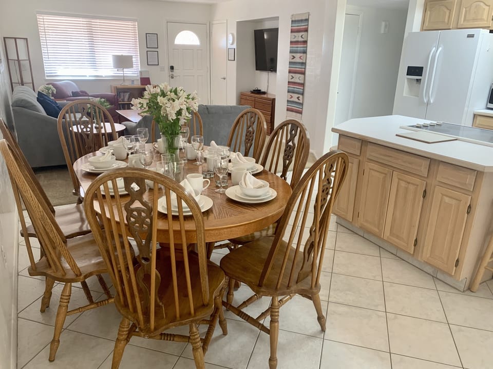 Plenty of room for guests to gather