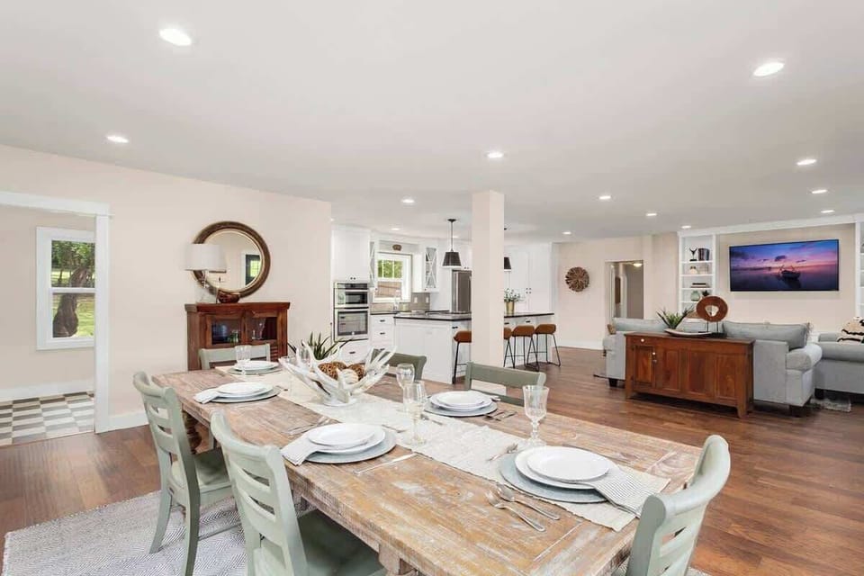 This is the perfect place to enjoy your home-cooked meal.