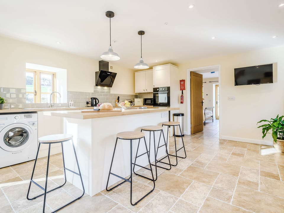 Kitchen | Priors Lodge Barns - Owl Barn - Priors Lodge Barns , Bream, near Lydney