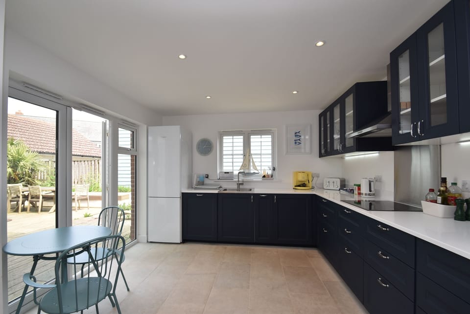 Large modern kitchen