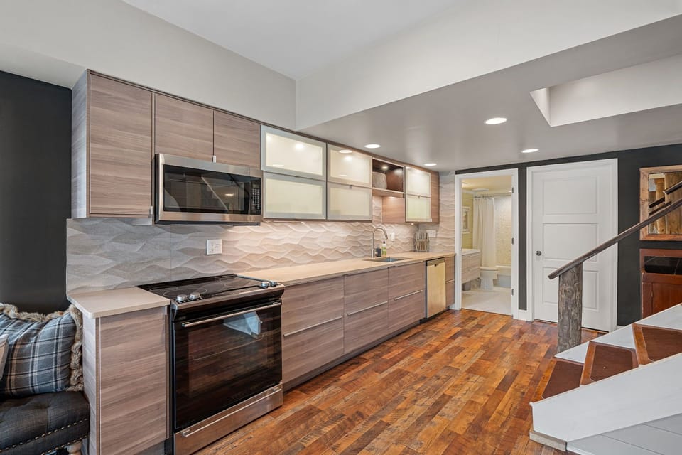 Lower Level Kitchen.