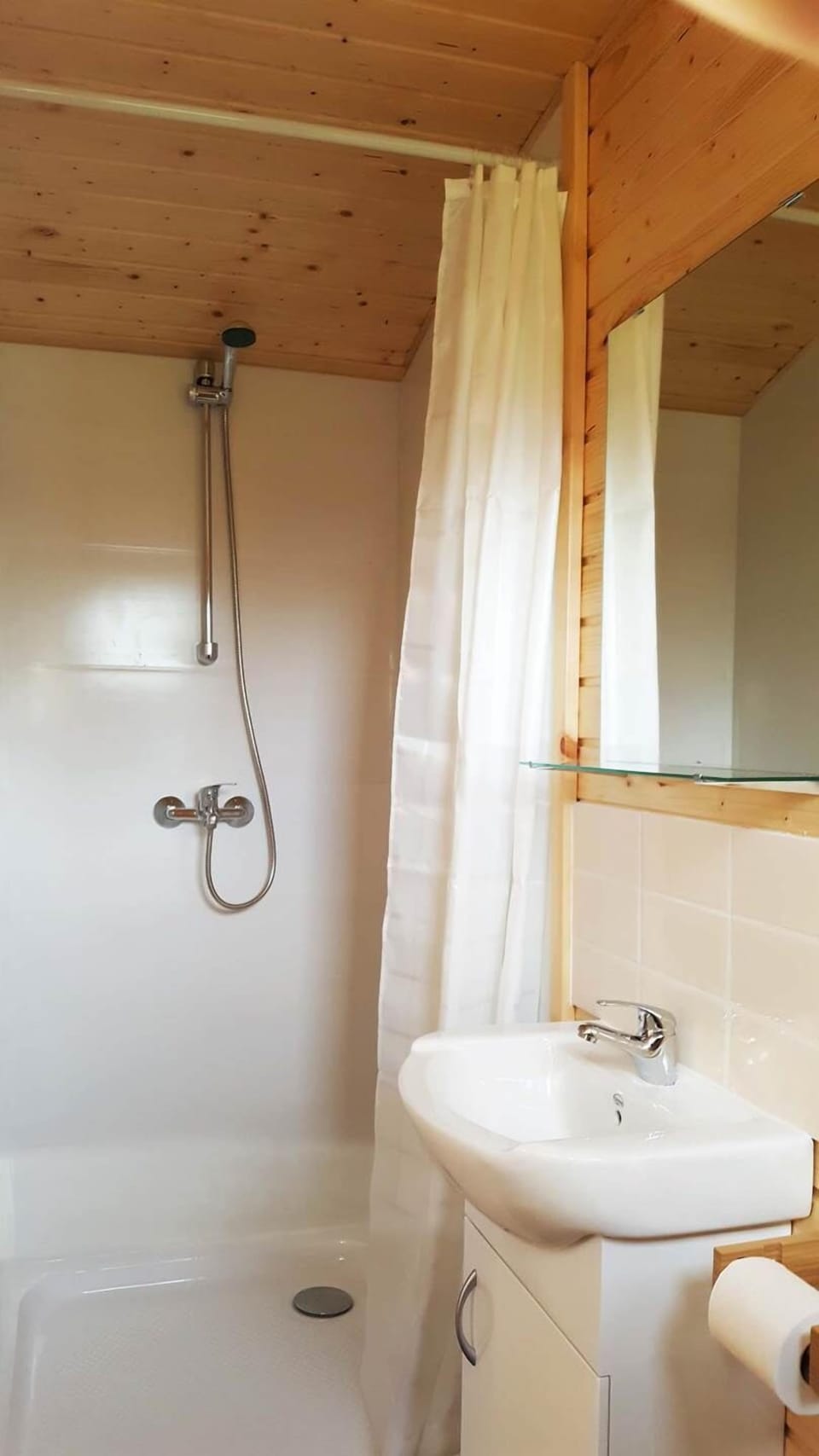 salle de bain roulotte pouypardin
