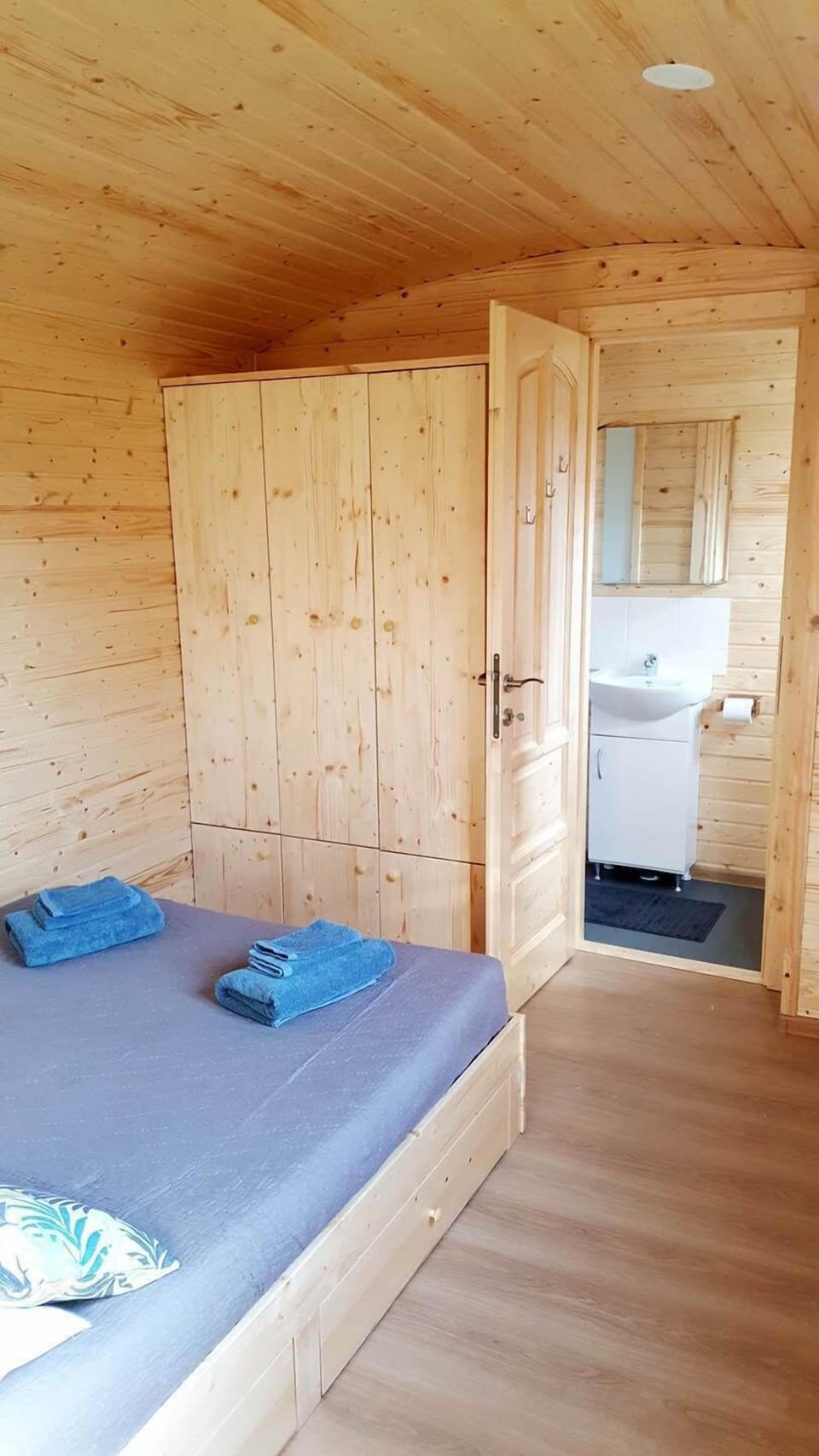 chambre roulotte gers