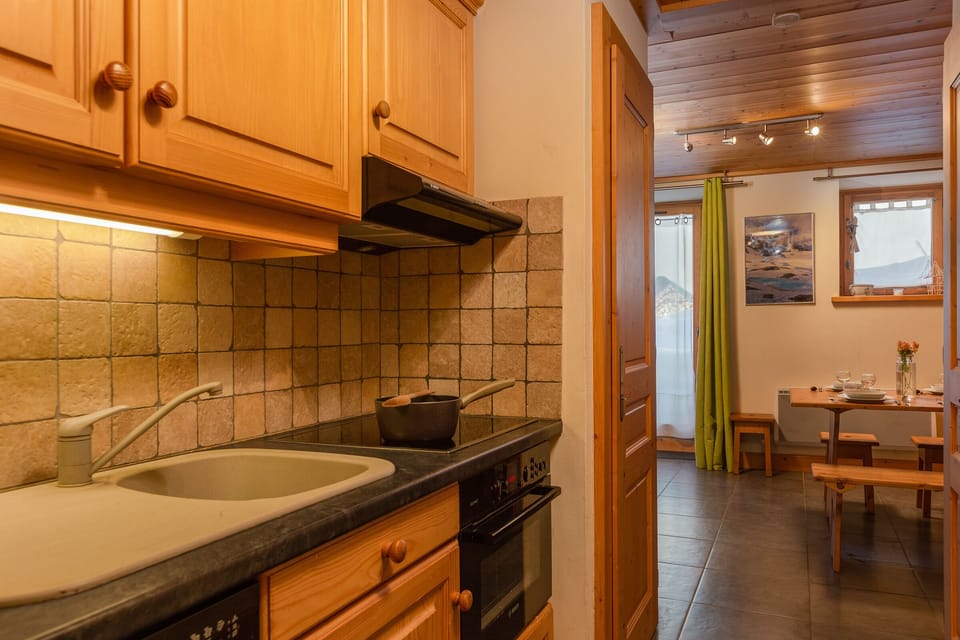 Kitchen and dining area