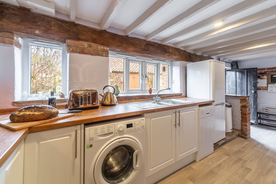 Ground floor: Kitchen