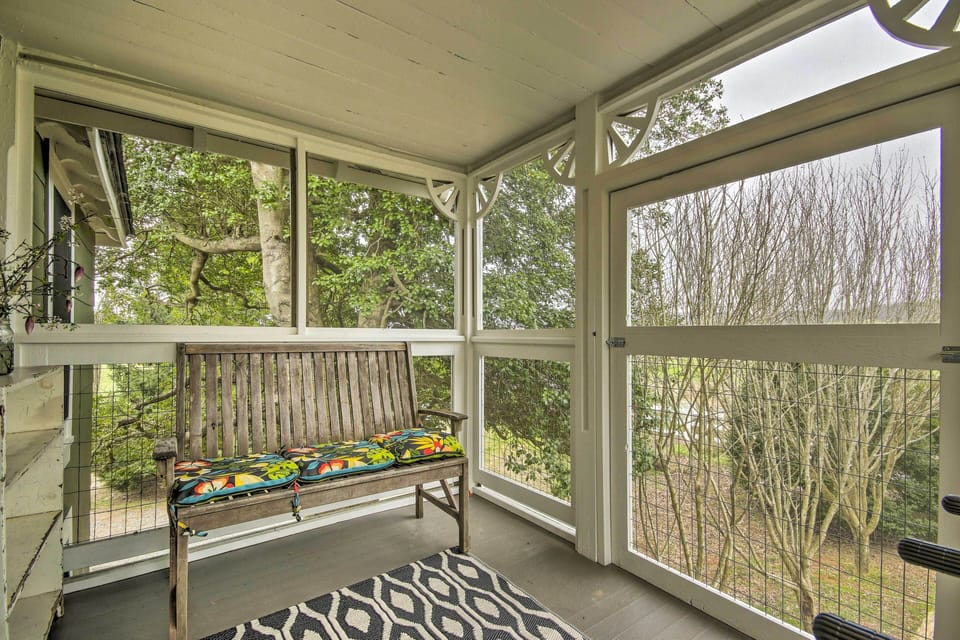 Screened Deck