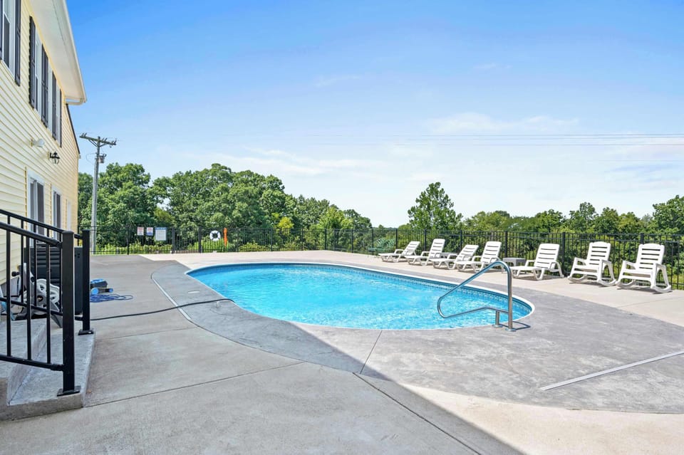 Dive into fun! A family-friendly pool for splashes and smiles.