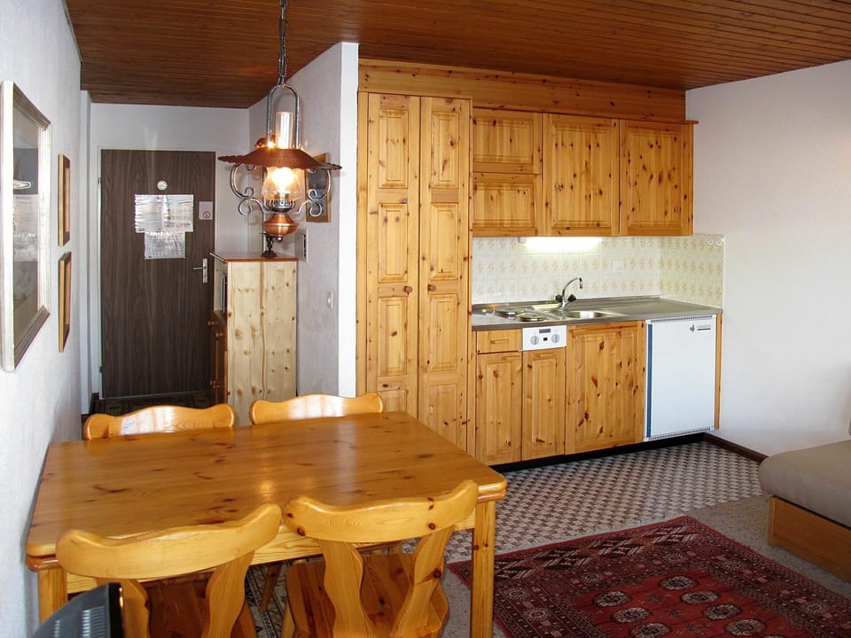 Room, Property, Furniture, Building, House, Interior Design, Floor, Wood, Hardwood, Wood Flooring