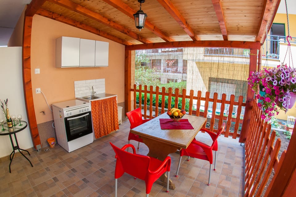 Kitchenette