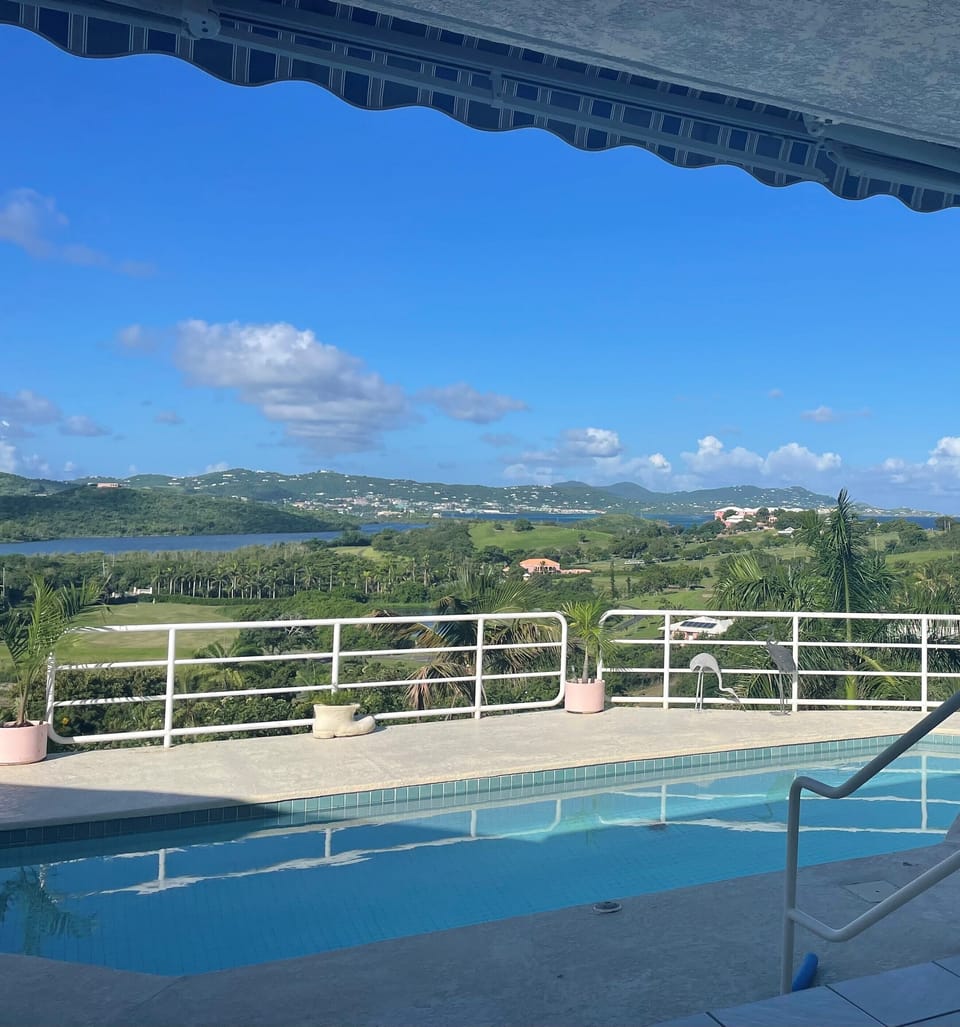Welcome to Sea Horse Villa