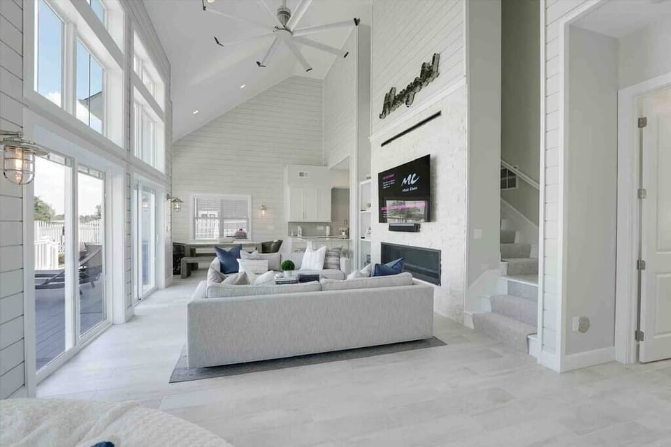 Great Room (2)