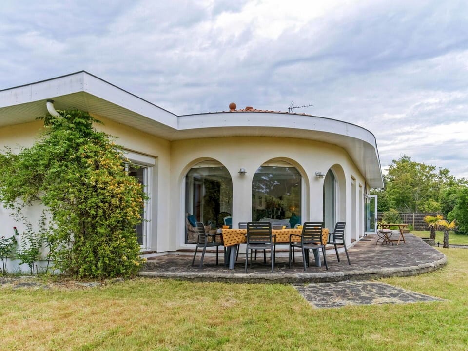 House, Property, Home, Building, Estate, Real Estate, Architecture, Residential Area, Villa, Mansion